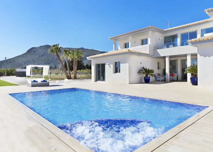 Stunning Villa In Inca