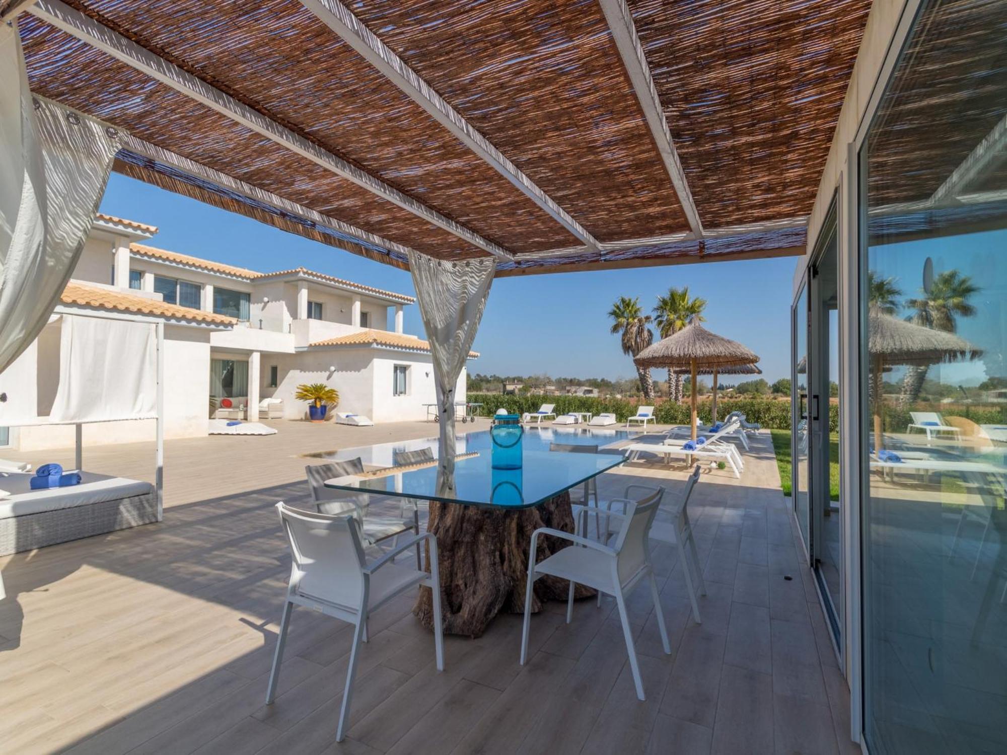 Stunning In Villa *