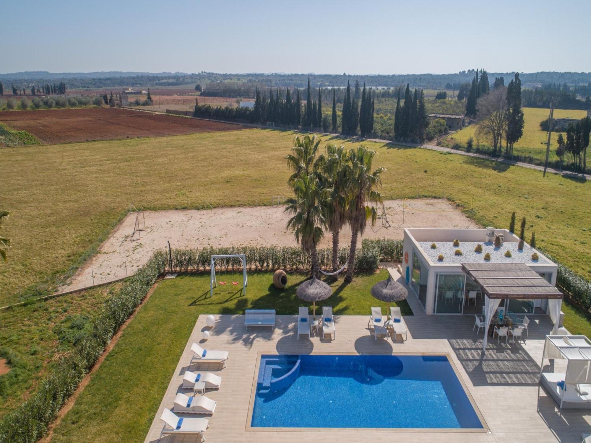 Stunning In Villa